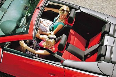 inastra Porównanie Opel Astra Peugeot 307 CC Renault Megane CC VW Eostest megane cc opel astra twin top 307cc vw eos porównanie kabrioletów jakie wyposażenie vw eos cabrio jakie wyposażenie astra cabrio jakie cabrio wybrać ? ceny cabrio 