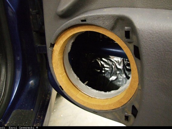 116  569x569 wygluszenie14 Wygłuszenie drzwi dla Car Audiowygłuszenie drzwi montaż głośników montaz glosnikow megane montaż car audio megane 1997 jak zamontować głośniki na przodzie w renault megane jak wygłuszyć drzwi car audi 
